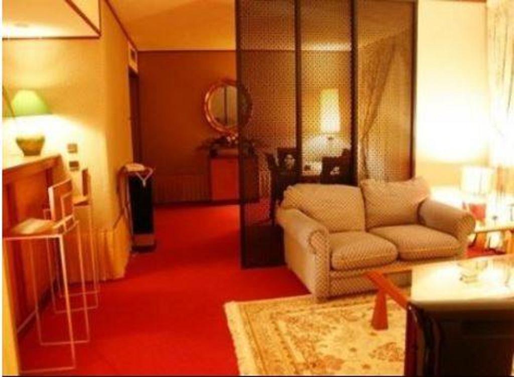 Hotel Sawa Douala Rom bilde